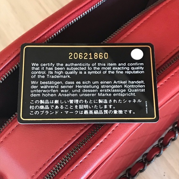 *** SOLD ***NWT CHANEL Red Boy Camera Bag - Picture 12 of 12